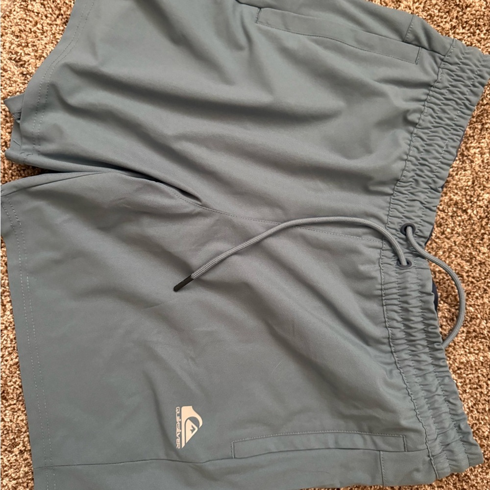 Quiksilver Gray Athletic Shorts Lightweight Moisture-Wicking
